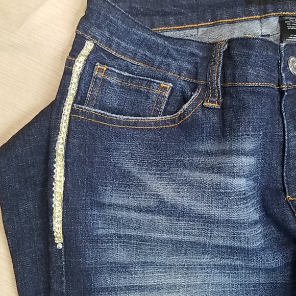 LOT 29 JEANS LOW RISE 30" INCH SPARKLE FRONT - Picture 7 of 8